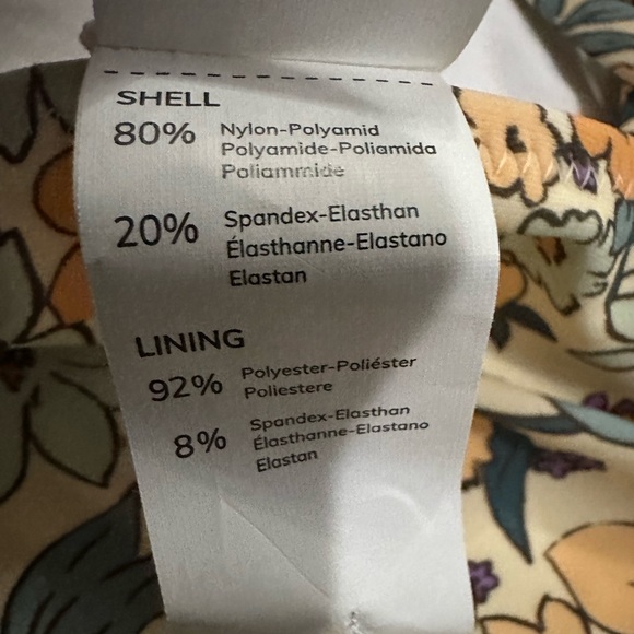 NWT/CUPSHE Women's Ruffled One Piece Swimsuit/ Size: M - Picture 8 of 12